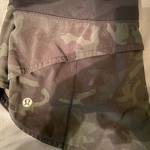 LULULEMON SHORTS